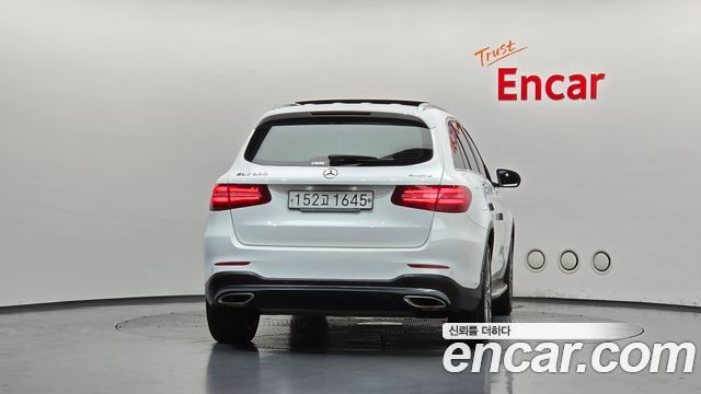 Mercedes-Benz GLC-Class (X253) GLC300 4MATIC AMG Line 2019 — фото 4