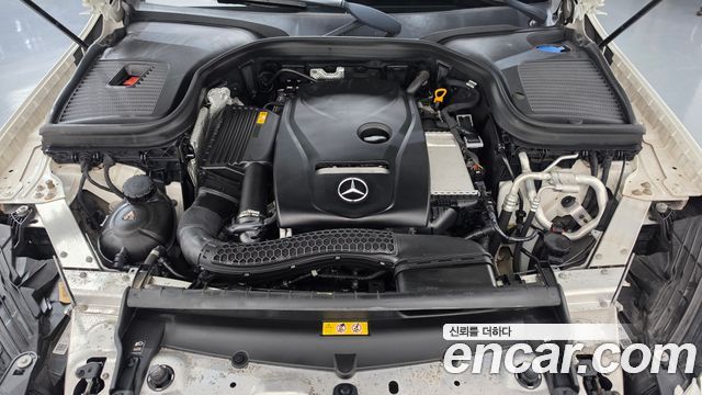Mercedes-Benz GLC-Class (X253) GLC300 4MATIC AMG Line 2019 — фото 6