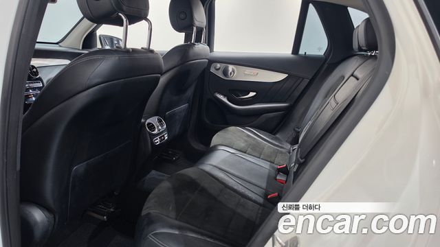 Mercedes-Benz GLC-Class (X253) GLC300 4MATIC AMG Line 2019 — фото 11