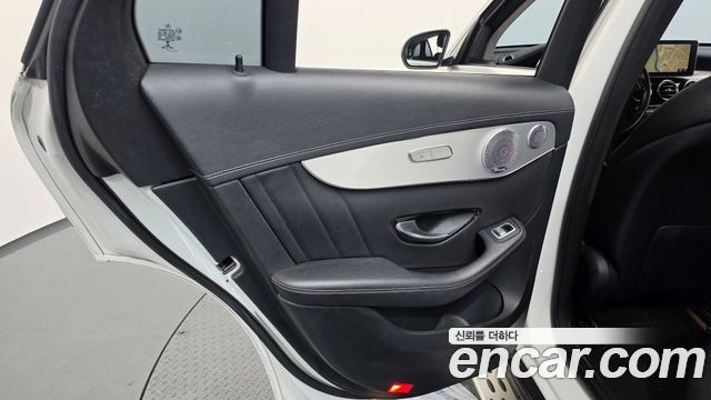 Mercedes-Benz GLC-Class (X253) GLC300 4MATIC AMG Line 2019 — фото 25