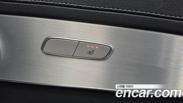 Mercedes-Benz GLC-Class (X253) GLC300 4MATIC AMG Line 2019 — фото 31