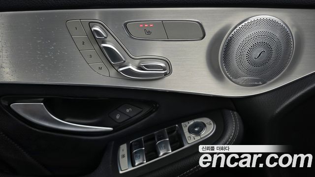 Mercedes-Benz GLC-Class (X253) GLC300 4MATIC AMG Line 2019 — фото 33