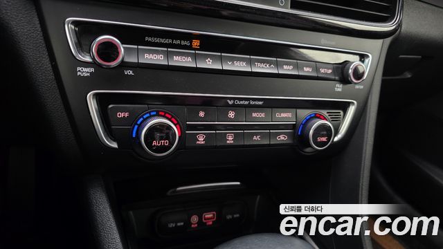 Kia K5 (II) 2.0 Noblesse 2020 — фото 18