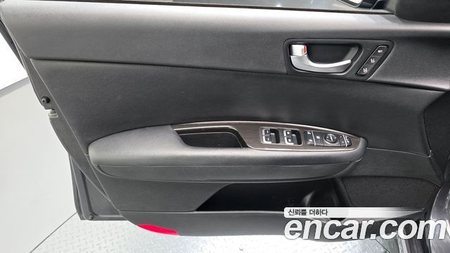 Kia K5 (II) 2.0 Noblesse 2020 — фото 24