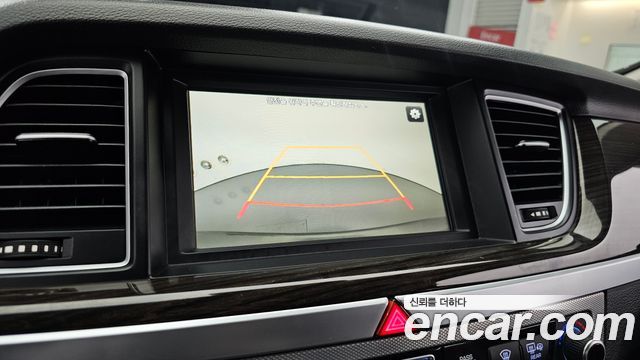Genesis G80 3.3 GDI AWD Luxury 2017 — фото 15