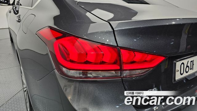 Genesis G80 3.3 GDI AWD Luxury 2017 — фото 23