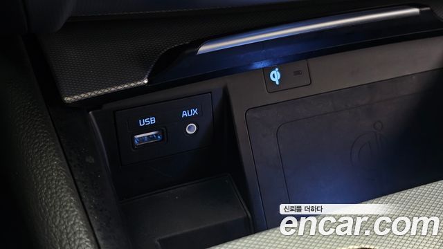 Genesis G80 3.3 GDI AWD Luxury 2017 — фото 32