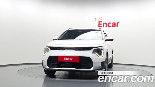 Kia Niro EV Air 2023 — фото 3