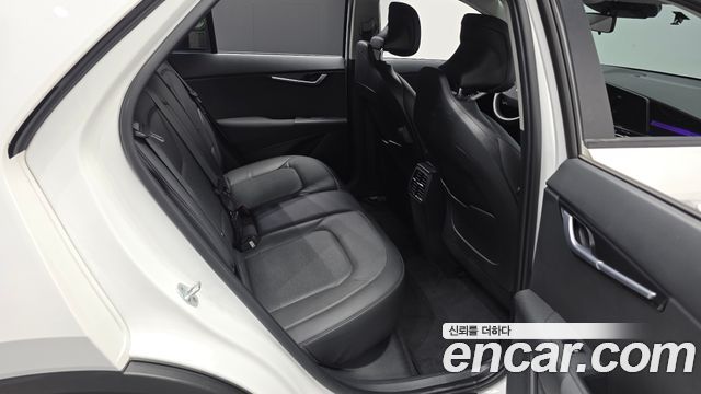 Kia Niro EV Air 2023 — фото 11