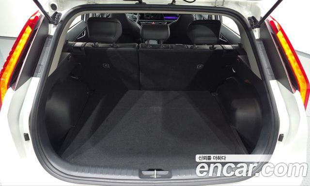 Kia Niro EV Air 2023 — фото 18