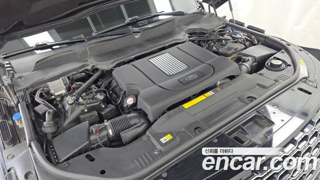 Land Rover Range Rover (IV) 4.4 SDV8 AB LWB DIESEL 2019 — фото 6