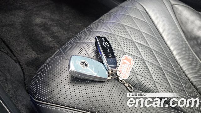 Mercedes-Benz S-Class (W222) Maybach S560 4MATIC 2018 — фото 26