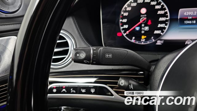 Mercedes-Benz S-Class (W222) Maybach S560 4MATIC 2018 — фото 36