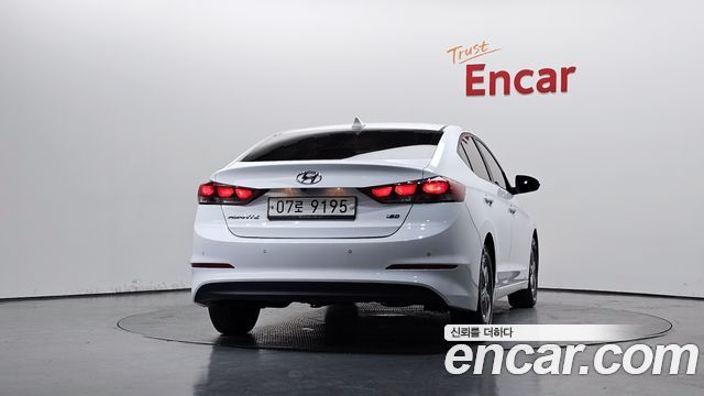 Hyundai Avante (AD) 1.6 e-VGT SMART 2018 — фото 4
