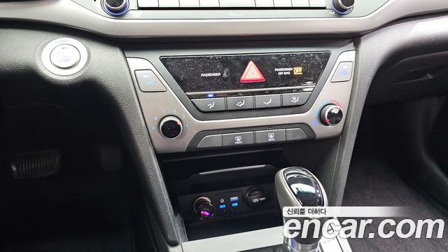 Hyundai Avante (AD) 1.6 e-VGT SMART 2018 — фото 18