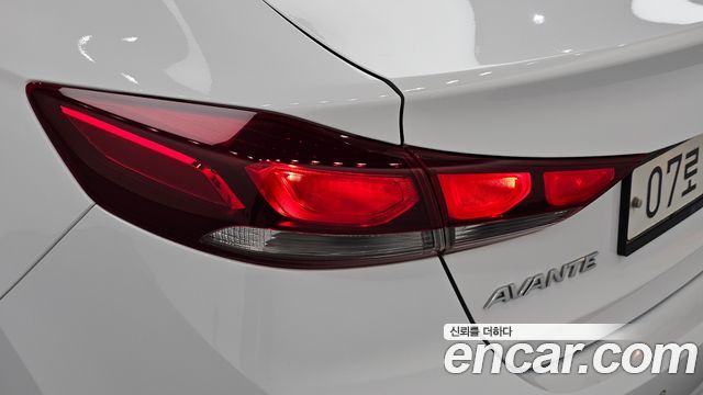 Hyundai Avante (AD) 1.6 e-VGT SMART 2018 — фото 23