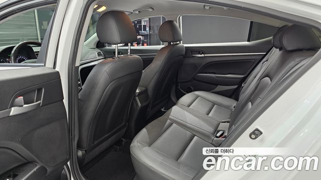 Hyundai Avante (AD) 1.6 e-VGT SMART 2018 — фото 26