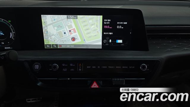 Kia K8 Hybrid Signature 2023 — фото 12