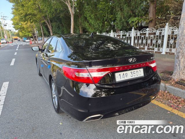 Hyundai Grandeur (HG) HG240 Modern 2015 — фото 4