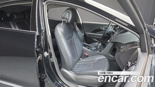 Hyundai Grandeur (HG) HG240 Modern Collection 2017 — фото 12