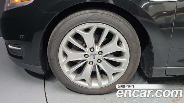 Ford Taurus 2.0 Limited EcoBoost 6th 2014 — фото 5