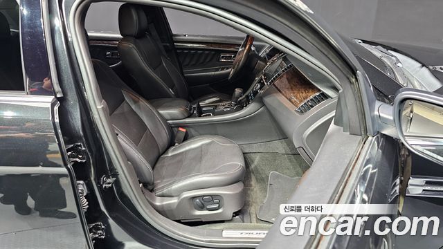 Ford Taurus 2.0 Limited EcoBoost 6th 2014 — фото 10