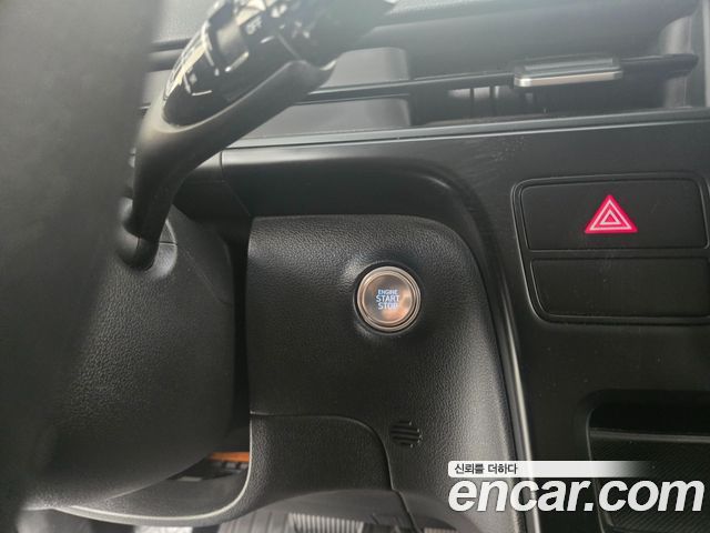 Hyundai Staria Tourer 11-Seater Smart 2025 — фото 17