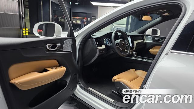 Volvo XC60 (II) D5 Inscription 2019 — фото 10
