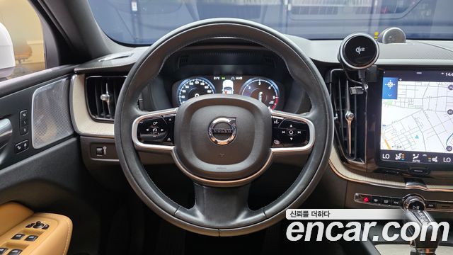 Volvo XC60 (II) D5 Inscription 2019 — фото 13
