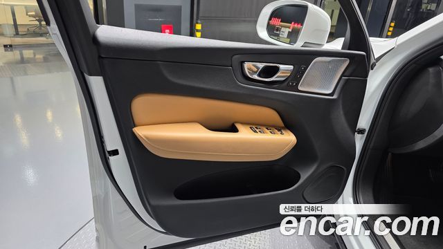 Volvo XC60 (II) D5 Inscription 2019 — фото 24