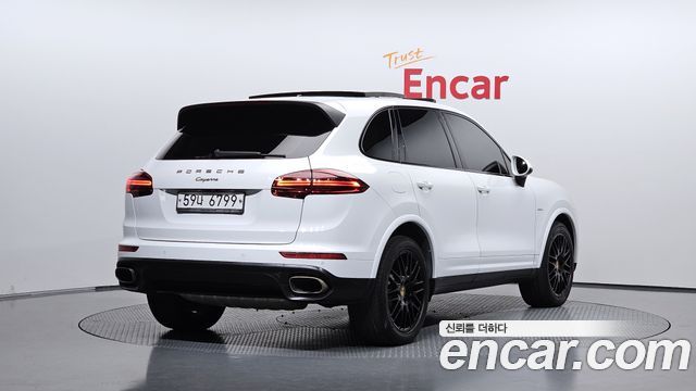 Porsche Cayenne 3.0 Diesel Platium Edition 958 2017 — фото 2