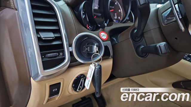 Porsche Cayenne 3.0 Diesel Platium Edition 958 2017 — фото 19