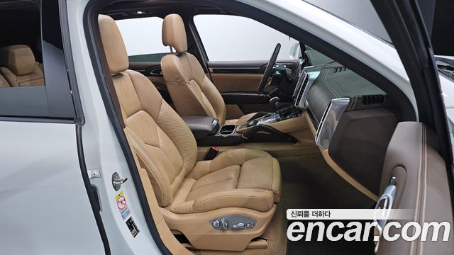Porsche Cayenne 3.0 Diesel Platium Edition 958 2017 — фото 26