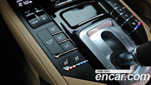 Porsche Cayenne 3.0 Diesel Platium Edition 958 2017 — фото 31