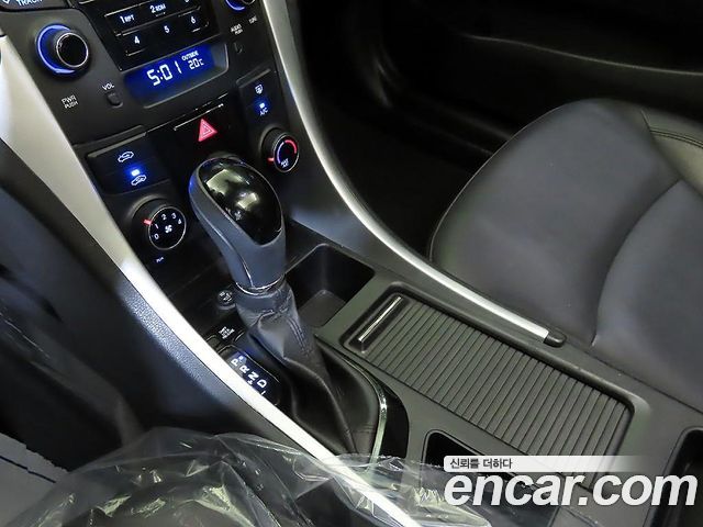 Hyundai Sonata The Brilliant LPI Smart 2013 — фото 16
