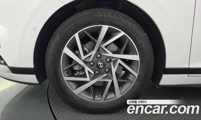 Hyundai Grandeur (GN7) 2,5 Gasoline 2WD Exclusive 2023 — фото 5