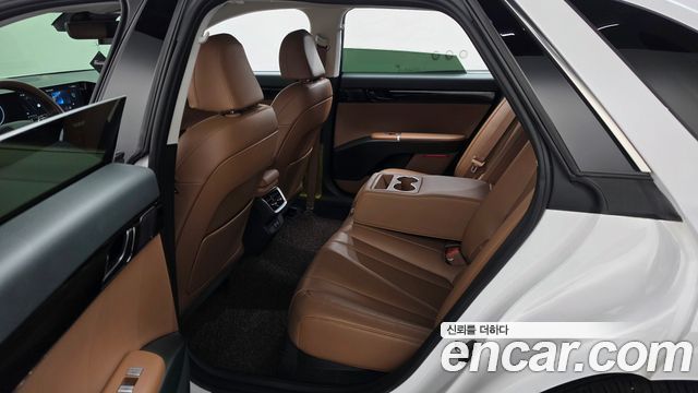 Hyundai Grandeur (GN7) 2,5 Gasoline 2WD Exclusive 2023 — фото 11