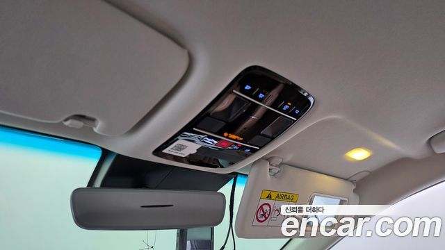 Hyundai Grandeur (GN7) 2,5 Gasoline 2WD Exclusive 2023 — фото 17