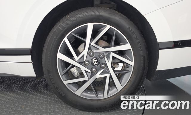 Hyundai Grandeur (GN7) 2,5 Gasoline 2WD Exclusive 2023 — фото 21