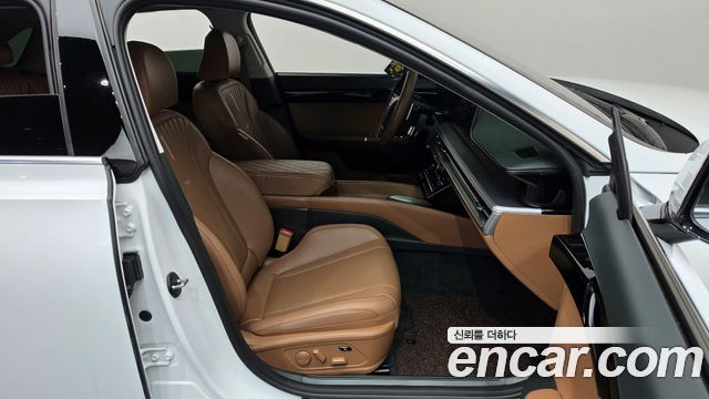Hyundai Grandeur (GN7) 2,5 Gasoline 2WD Exclusive 2023 — фото 26
