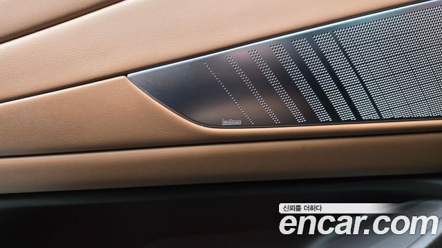 Genesis G80 (RG3) Gasoline 2.5 Turbo AWD 2022 — фото 30