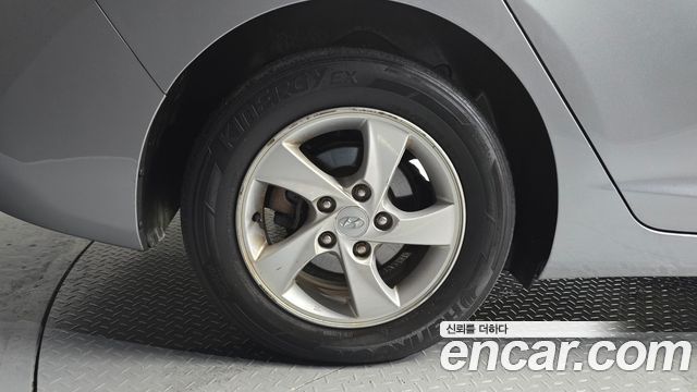 Hyundai Avante 1.6 LPi Style 2015 — фото 5