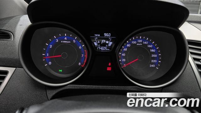 Hyundai Avante 1.6 LPi Style 2015 — фото 8