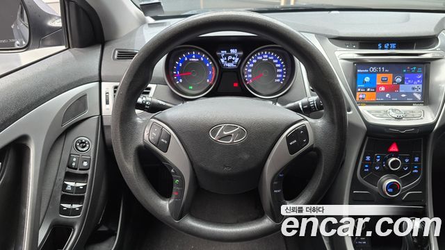 Hyundai Avante 1.6 LPi Style 2015 — фото 13