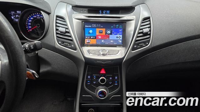 Hyundai Avante 1.6 LPi Style 2015 — фото 14
