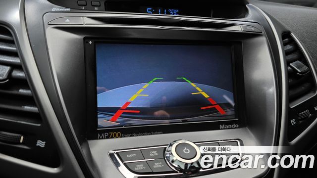 Hyundai Avante 1.6 LPi Style 2015 — фото 15