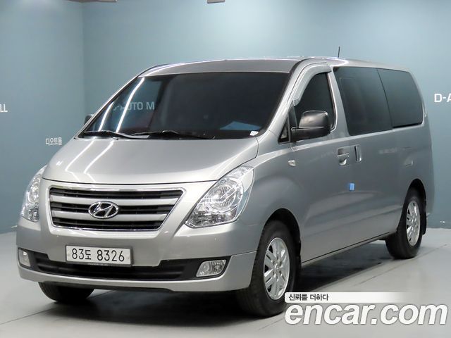 Hyundai Grand Starex 5-Seater VAN Smart
