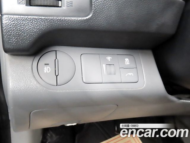 Hyundai Grand Starex 5-Seater VAN Smart 2016 — фото 19
