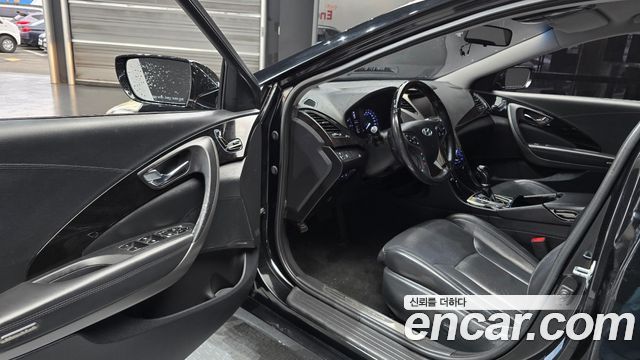 Hyundai Grandeur (HG) HG240 Luxury 2011 — фото 10