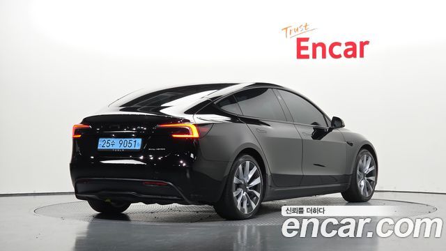 Tesla Model 3 Long Range AWD 2024 — фото 2